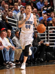 继姆巴佩之后，凯恩是本赛季第二位打入25球的五大联赛球员